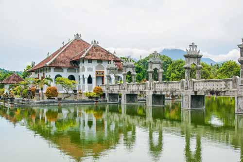 Tempat-Wisata-Taman-Ujung-Karangasem-Bali