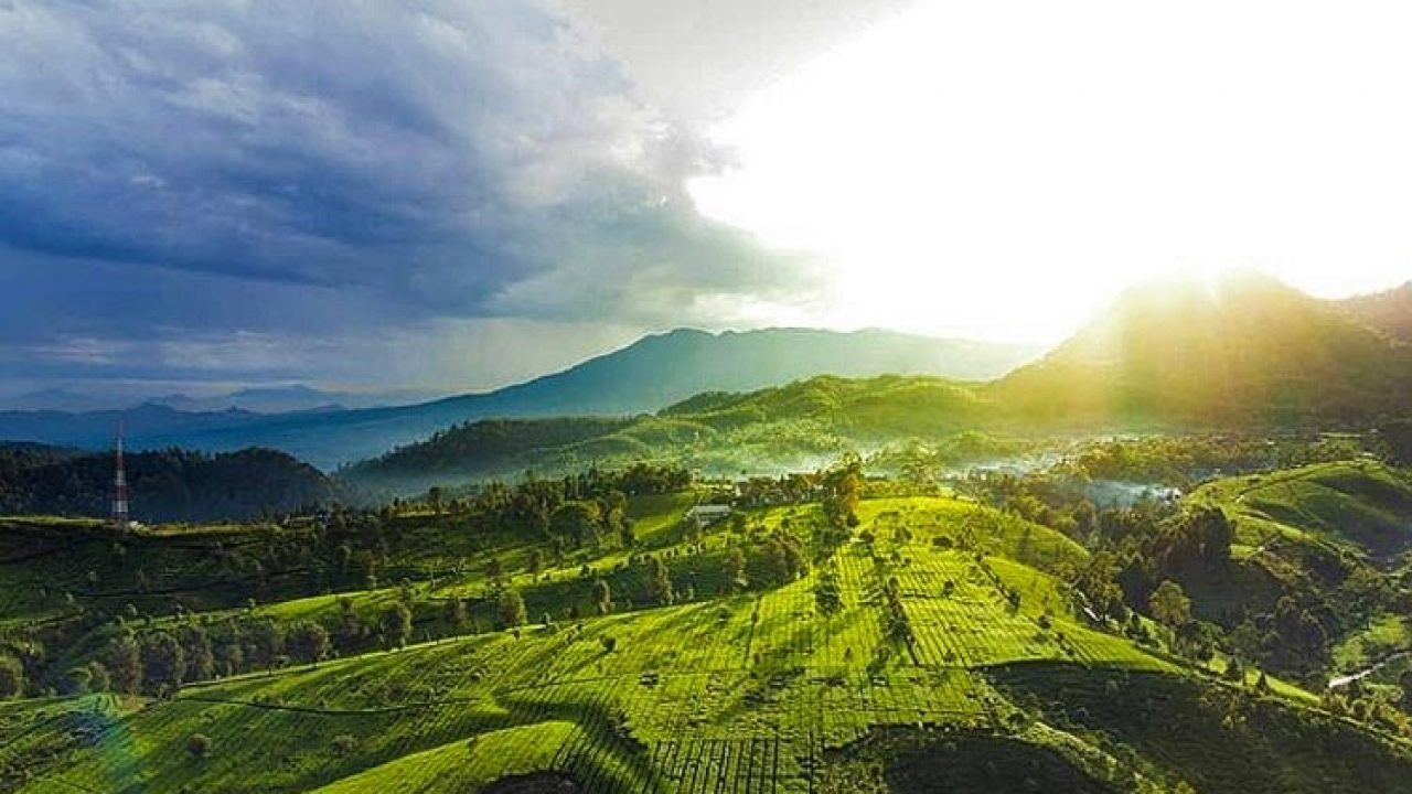 10 Tempat Wisata Pegunungan Di Jawa Paling Hits - Idnexplore
